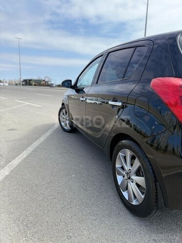Hyundai i20 2012, 105,000 km - 1.4 l - Bakı