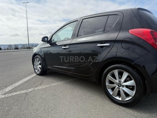 Hyundai i20 2012, 105,000 km - 1.4 l - Bakı