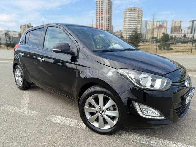 Hyundai i20 2012, 105,000 km - 1.4 l - Bakı