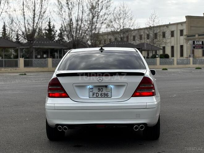 Mercedes C 180 2001, 584,000 km - 1.8 l - Sabirabad