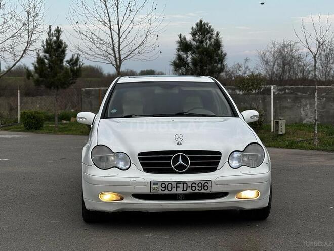 Mercedes C 180 2001, 584,000 km - 1.8 l - Sabirabad
