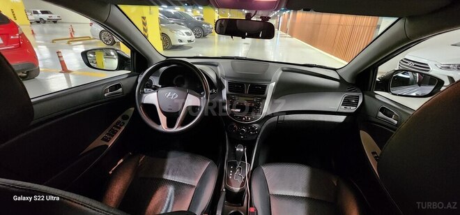 Hyundai Accent 2015, 137,546 km - 1.6 l - Bakı
