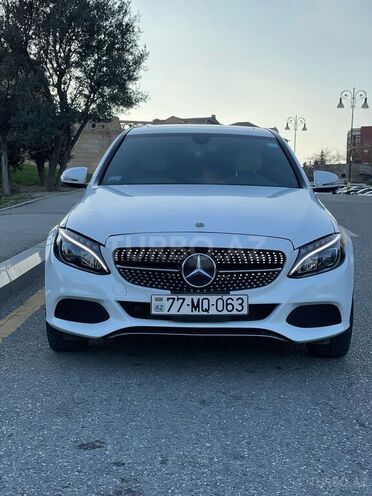 Mercedes C 300 4MATIC 2018, 70,500 km - 2.0 l - Bakı