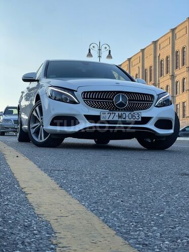 Mercedes C 300 4MATIC 2018, 70,500 km - 2.0 l - Bakı