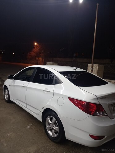 Hyundai Accent 2011, 305,000 km - 1.6 l - Bakı