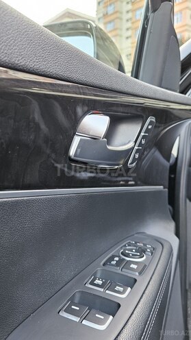 Kia Sorento-14