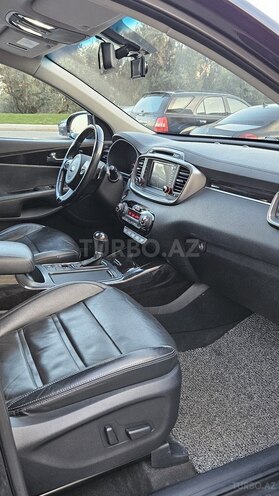 Kia Sorento-11