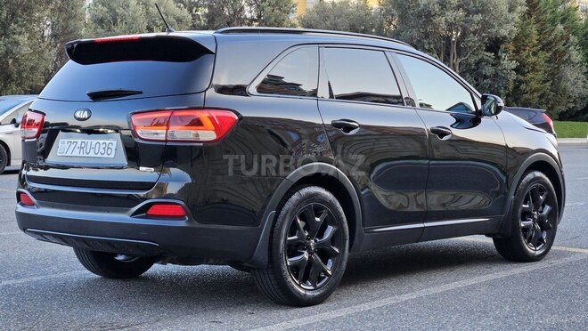 Kia Sorento-8