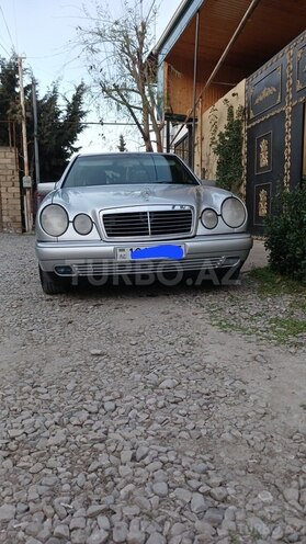 Mercedes E 200 1996, 284,000 km - 2.0 l - Bakı