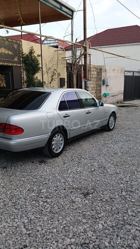 Mercedes E 200 1996, 284,000 km - 2.0 l - Bakı