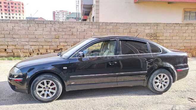 Volkswagen Passat 2004, 330,719 km - 1.8 l - Bakı