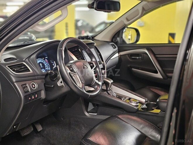 Mitsubishi Pajero Sport 2021, 125,000 km - 2.4 л - Gəncə
