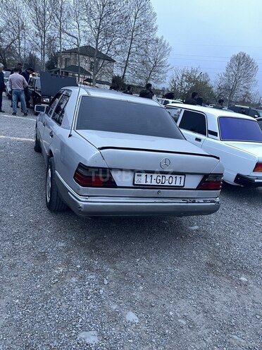 Mercedes E 200 d 1992, 411,932 km - 2.0 л - Tərtər