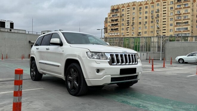 Jeep Grand Cherokee 2011, 325,000 km - 5.7 l - Bakı