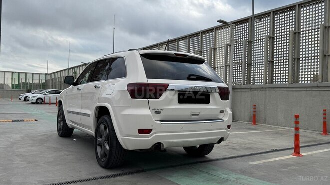 Jeep Grand Cherokee 2011, 325,000 km - 5.7 l - Bakı