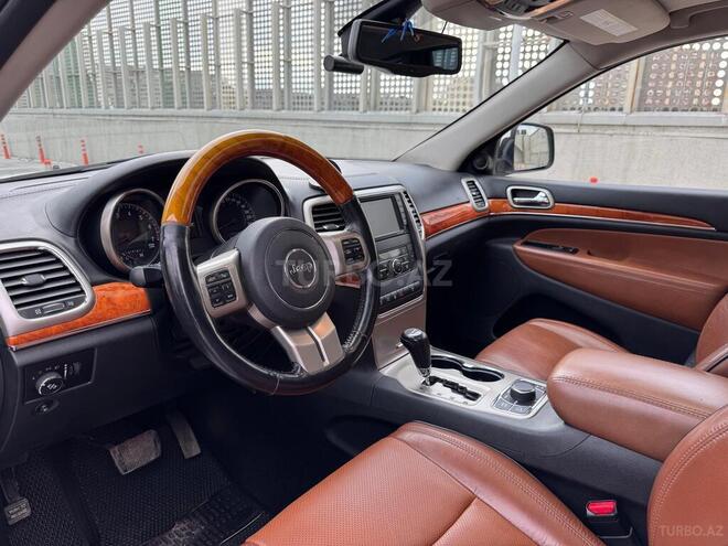 Jeep Grand Cherokee 2011, 325,000 km - 5.7 l - Bakı