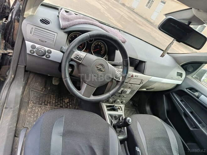 Opel Astra 2006, 318,000 km - 1.3 l - Cəlilabad