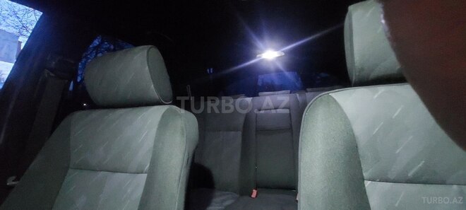 Mercedes E 220 d 2000, 363,000 km - 2.2 l - Mingəçevir