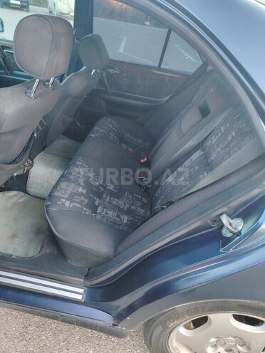 Mercedes E 220 d 1999, 526,033 km - 2.2 l - Sumqayıt