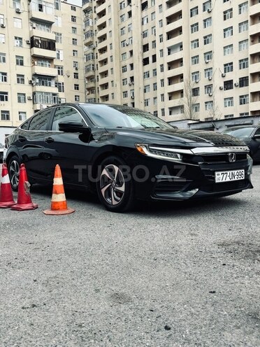 Honda Insight-3