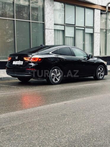 Honda Insight-8