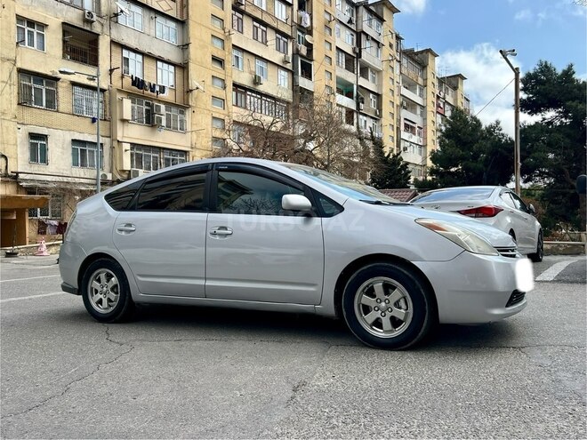 Toyota Prius 2005, 299,000 km - 1.5 л - Bakı
