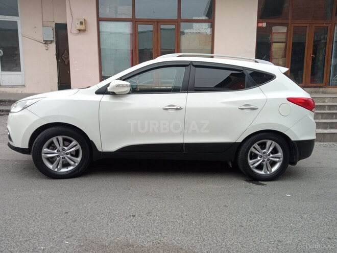 Hyundai ix35 2012, 135,000 km - 2.0 l - Şəki