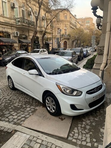 Hyundai Accent 2012, 289,682 km - 1.6 l - Bakı