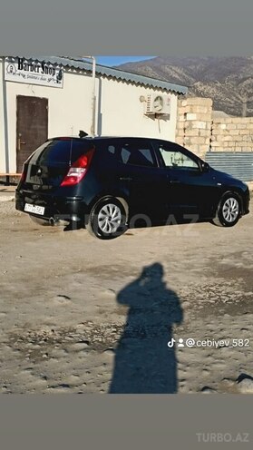 Hyundai i30 2010, 260,722 km - 1.4 л - İsmayıllı
