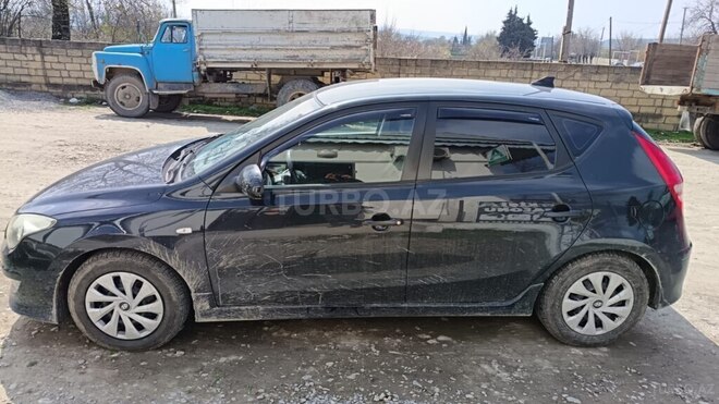 Hyundai i30 2010, 260,722 km - 1.4 л - İsmayıllı