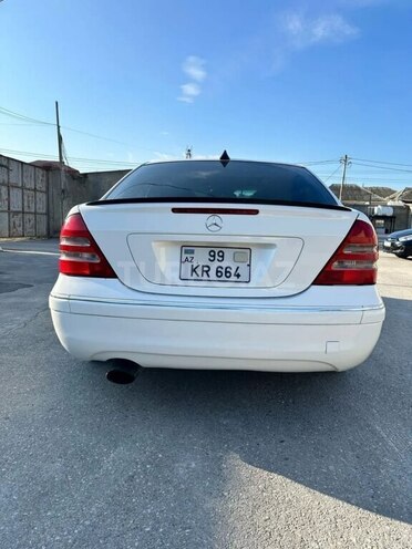 Mercedes C 230 2005, 256,000 km - 2.5 л - Bakı