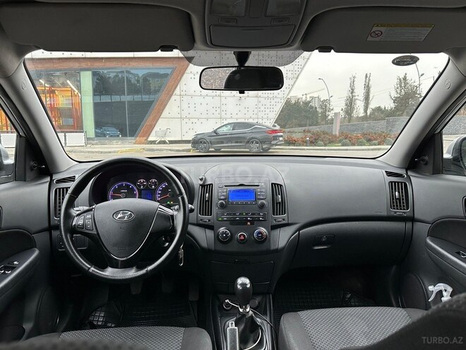 Hyundai i30 2010, 285,000 km - 1.6 l - Bakı