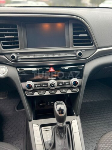 Hyundai Elantra 2020, 81,000 km - 2.0 l - Bakı