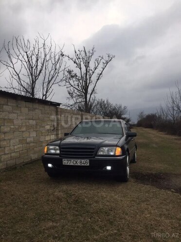Mercedes C 200 1995, 99,000 km - 2.0 l - Zaqatala