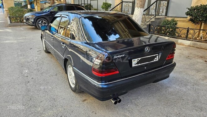 Mercedes C 220 d 2000, 425,200 km - 2.2 l - Bakı