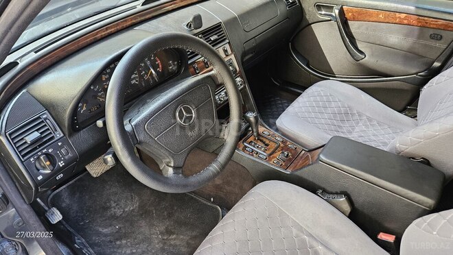 Mercedes C 220 d 2000, 425,200 km - 2.2 l - Bakı