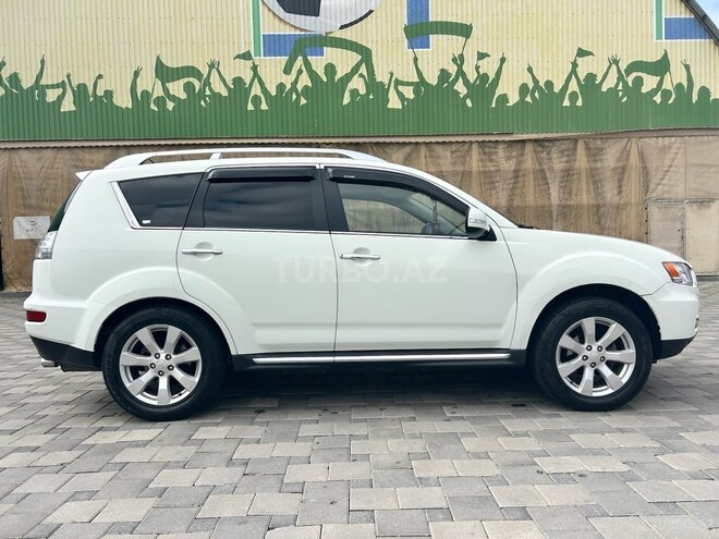 Mitsubishi Outlander 2010, 292,000 km - 3.0 l - Bakı