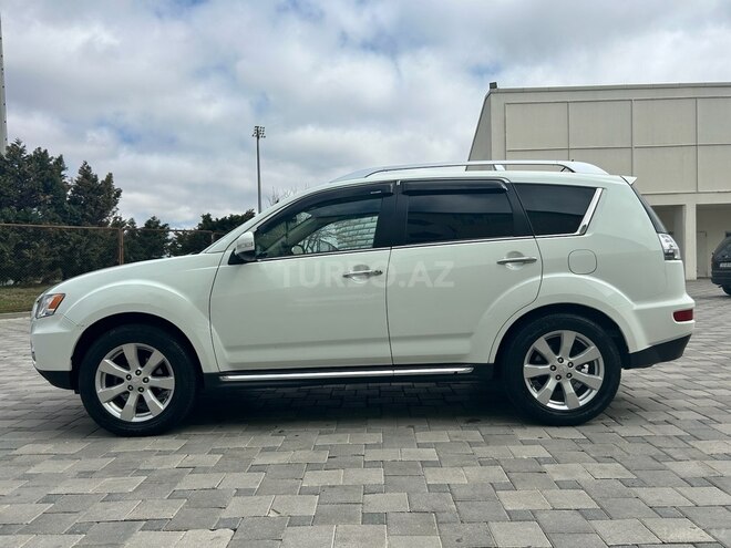 Mitsubishi Outlander 2010, 292,000 km - 3.0 l - Bakı