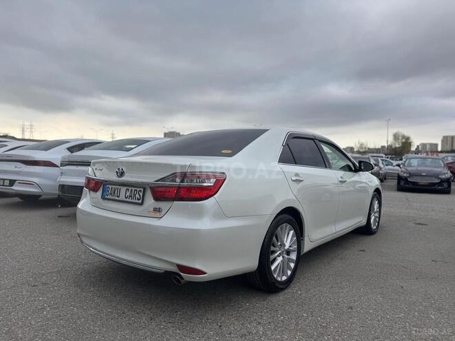 Toyota Camry-7