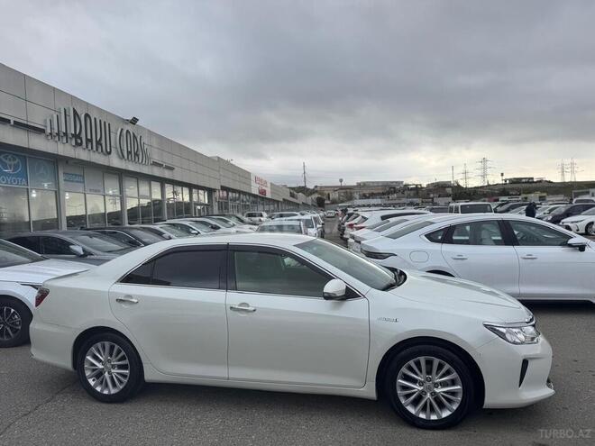 Toyota Camry-9
