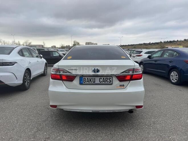 Toyota Camry-4