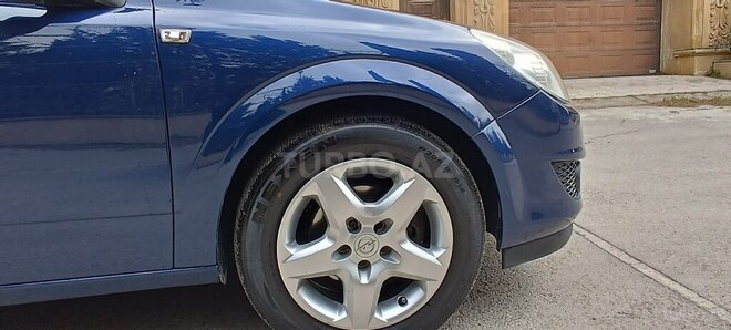 Opel Astra 2009, 280,000 km - 1.3 l - Bakı