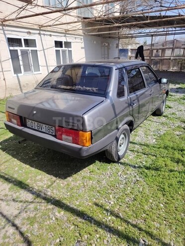 LADA (VAZ) 21099 1995, 329,000 km - 1.5 l - Salyan