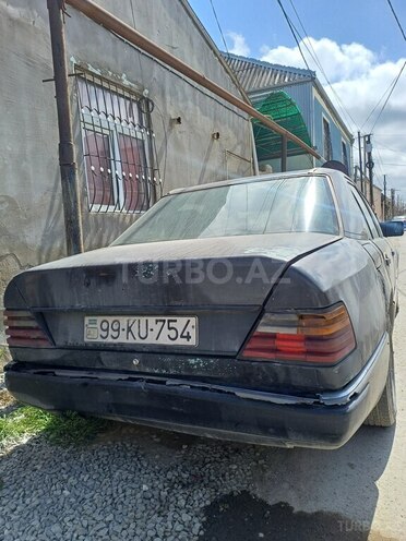 Mercedes E 250 1990, 700,000 km - 2.5 л - Bakı