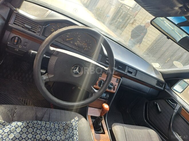 Mercedes E 250 1990, 700,000 km - 2.5 л - Bakı