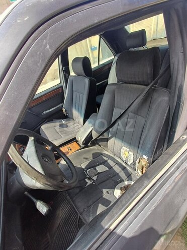 Mercedes E 250 1990, 700,000 km - 2.5 л - Bakı