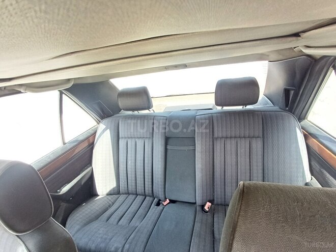 Mercedes E 250 1990, 700,000 km - 2.5 л - Bakı