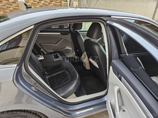 Volkswagen Passat 2016, 136,000 km - 1.8 l - Bakı