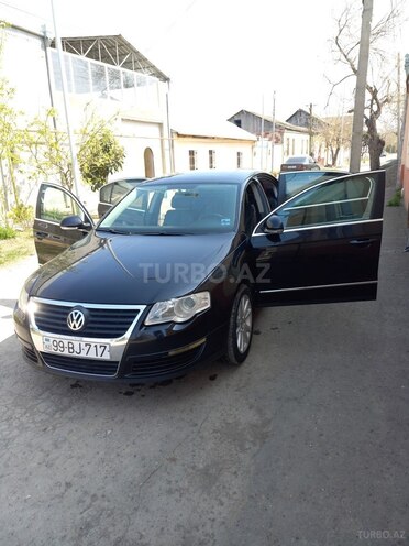 Volkswagen Passat 2006, 177,000 km - 2.0 l - Gəncə