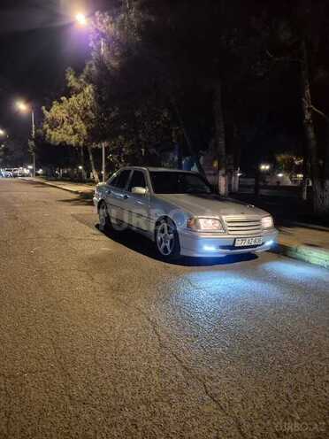 Mercedes C 220 d 2000, 444,000 km - 2.2 l - Astara